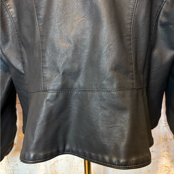 Baccini Black Faux Leather Jacket with Silver Accents Peplum bottom - Picture 8 of 9